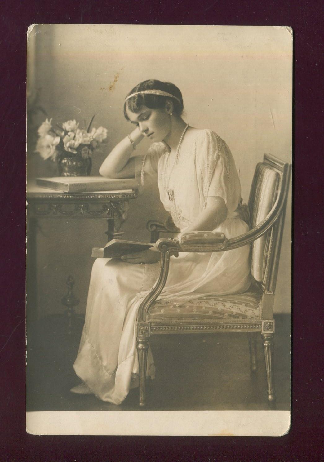 Фотооткрытка. Великая Княжна Ольга Николаевна.